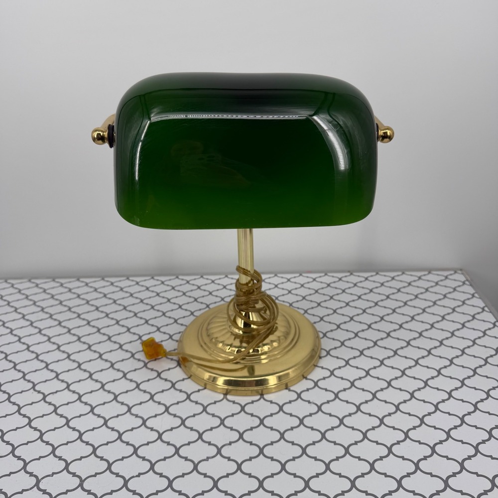 Bankers Lamp Office 14in Green Glass Brass Finish Pull Chain Art Deco Vintage